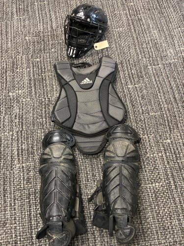 Intermediate Adidas Catcher's Set (Used)