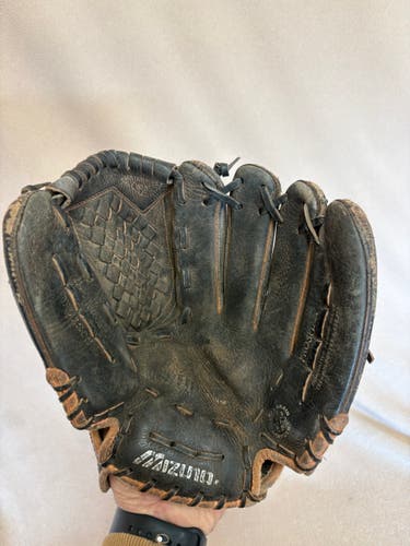 RH Mizuno Prospect Power Close Baseball Glove 12" (Used)
