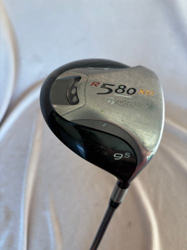Men's TaylorMade R580 XD Right Handed Driver Stiff Flex 9.5 Loft (Used)