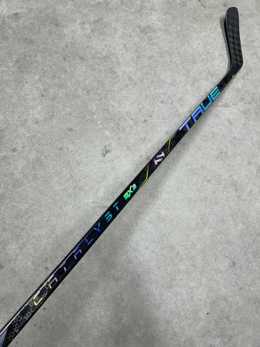 80 Flex P14 Senior True Catalyst 9x3 Left Hand Hockey Stick Pro Stock (New)