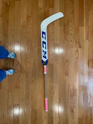 Intermediate CCM Axis 1.9 Regular Goalie Stick 24" Paddle Pro Stock (Used)
