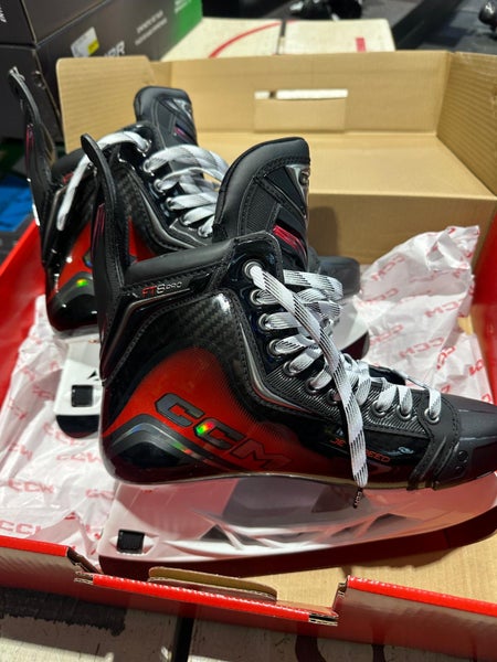 2026 CCM JetSpeed FT8 Pro Hockey Skates Regular Width 7 (New)