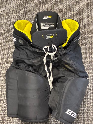 Black Senior XL Bauer Supreme 3S Hockey Pants (Used)