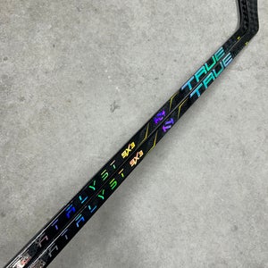 2 PACK 85 Flex P28 Senior True Catalyst 9x3 Left Hand Hockey Stick Pro Stock (New)