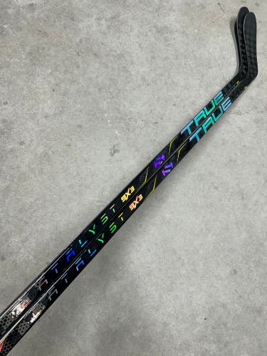 2 PACK 85 Flex P28 Senior True Catalyst 9x3 Left Hand Hockey Stick Pro Stock (New)