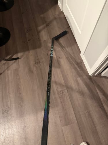 Senior CCM JetSpeed FT7 Pro Right Handed Hockey Stick P29 75 Flex Pro Stock (Used)