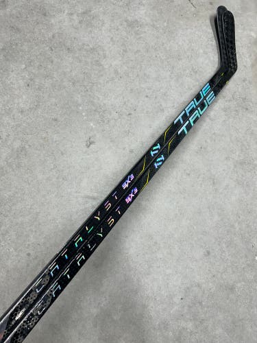 2 PACK 75 Flex P92 Senior True Catalyst 9x3 Left Hand Hockey Stick Pro Stock (New)