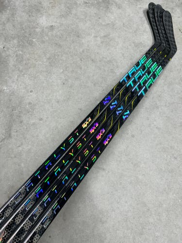 4 PACK 70 Flex Custom P92 Senior True Catalyst 9x3 Left Hand Hockey Stick Pro Stock (New)