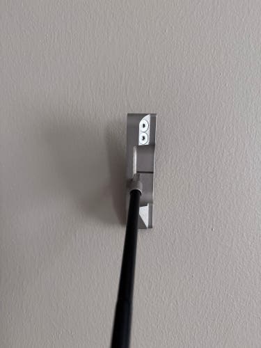 Unisex L.A.B. Golf Link 1 Blade Right Handed Putter 34" (Used)