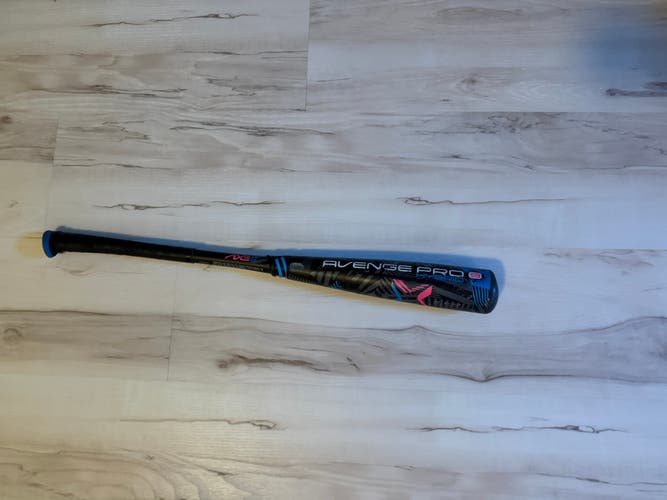 2025 AXE Avenge Pro Hybrid 3 USABat Certified Bat (-10) 18 oz 28" (Used)