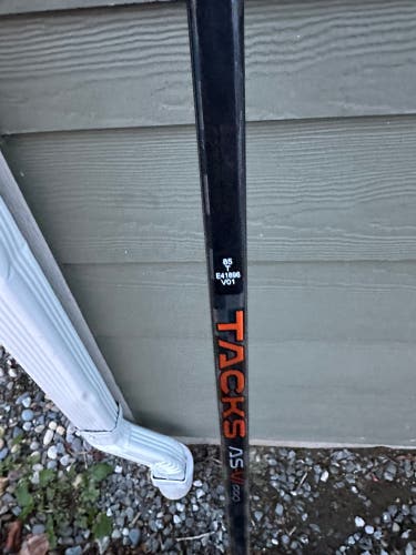 Senior CCM Tacks AS-VI Pro Left Hand Hockey Stick Toe Pattern 85 Flex Pro Stock (Used)