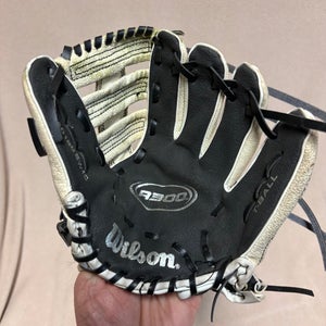 Outfield RH Wilson A300 Baseball Glove 10" (Used)