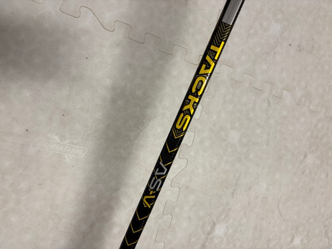 Intermediate CCM Super Tacks AS-V Right Handed Hockey Stick P28 55 Flex (Used)