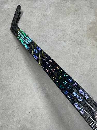 3 PACK - 85 Flex P90TM Senior True Catalyst 9x3 Left Hand Hockey Stick Pro Stock (New)