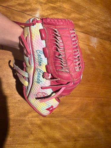 2023 LH Pitcher's Baseball Glove 11.75" (Used)