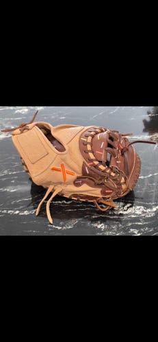 2024 Catcher's Baseball Glove 31.5" (Used)