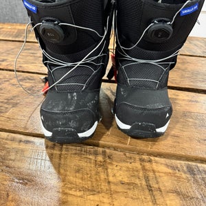 6K Burton Smalls Step On Snowboard Boots (Used)