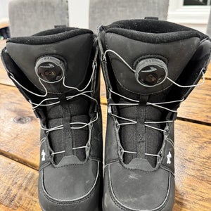 Unisex 5K (Big Kids / Youth) Rome Minishred Snowboard Boots (Used)