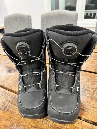 Unisex 5K (Big Kids / Youth) Rome Minishred Snowboard Boots (Used)