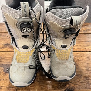 Women's Size M 7.0 (W 8.0) Northwave Quest Snowboard Boots (Used)