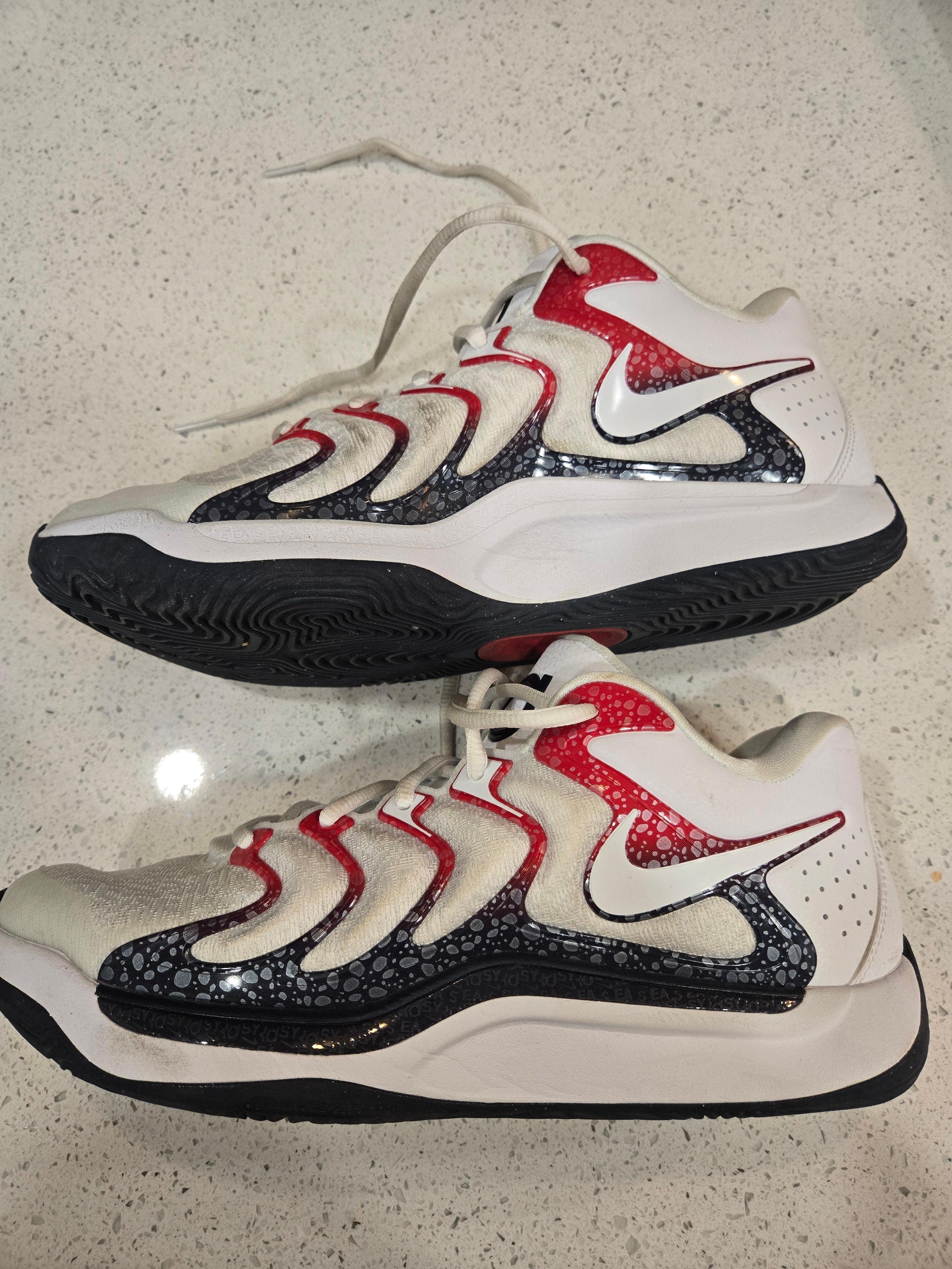 giannis smoothies shoes