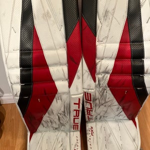 34" True Catalyst Px5 Goalie Leg Pads (Used)