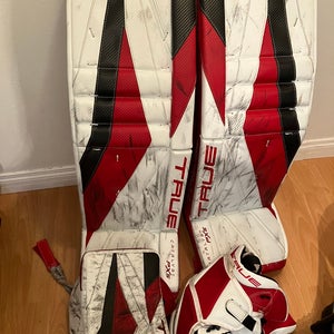 34" True Catalyst Px5 Goalie Leg Pads (Used)