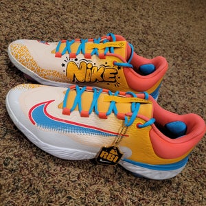 Men's Size M 13.5 (W 14.5) Nike Metal (New)