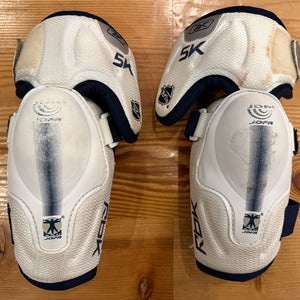 Intermediate Extra Small Reebok 5k Elbow Pads (Used)