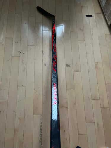 NEW Senior Red Bauer Pulse Left Handed P28 87 Flex Hockey Stick