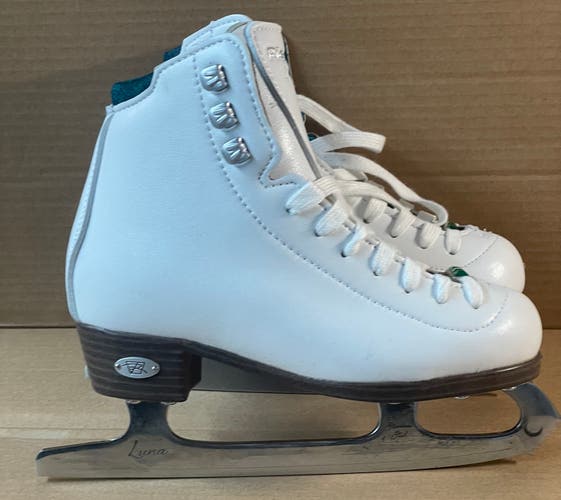New Riedell Figure Skate Emerald Girls 13.5