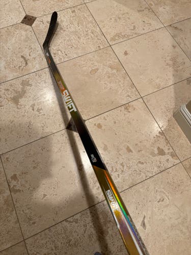 Intermediate Zt Pro 2 Gold Right Handed Hockey Stick P28 65 Flex (New)