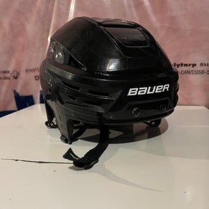 Medium Bauer Re-Akt 85 Helmet (Used)