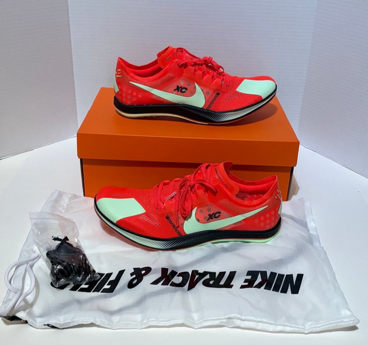 Size 12 - Nike ZoomX Dragonfly 2 (Orange/Black) Men display picture 2