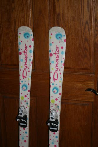 All Mountain 130 cm Dynastar Sarlett Skis With Look Adustable Bindings