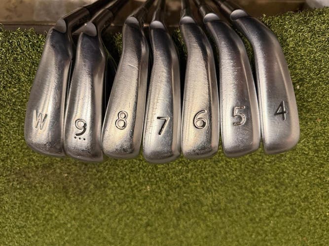 Ping G400 4-PW Iron Set, Alta CB Regular Flex, RH