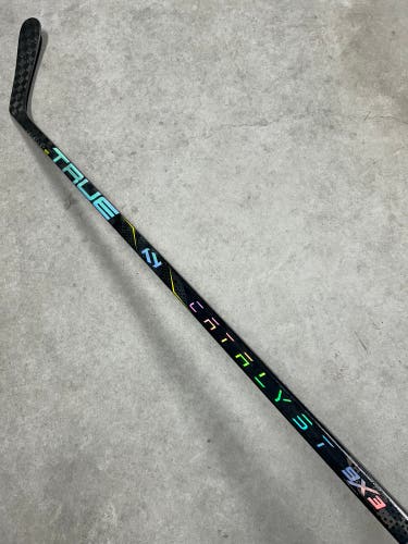 90 Flex P29 Senior True Catalyst 9x3 Right Hand Hockey Stick Pro Stock (New)