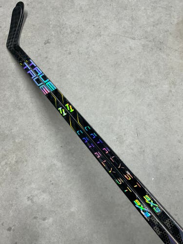 2 PACK 90 Flex P29 Senior True Catalyst 9x3 Right Hand Hockey Stick Pro Stock (New)
