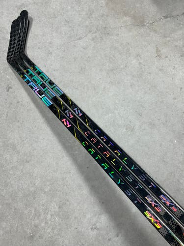 3 PACK 90 Flex Custom P29 Senior True Catalyst 9x3 Right Hand Hockey Stick Pro Stock (New)