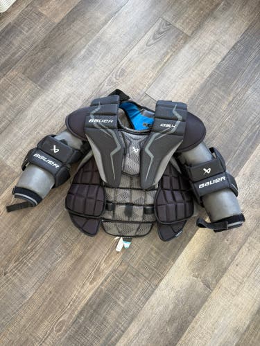 XL Bauer GSX Goalie Chest Protector (Used)- very lightly used