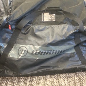 Wheeled Warrior Hockey Bag (45x25x22)