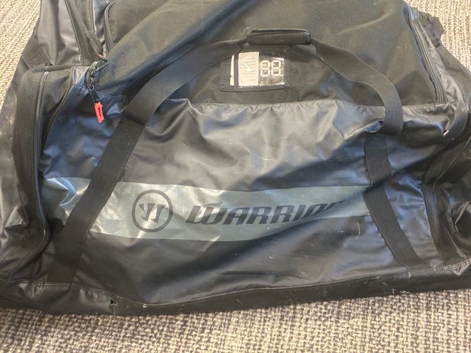 Wheeled Warrior Hockey Bag (45x25x22)