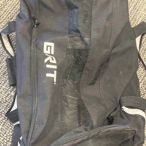 Wheeled GRIT Hockey Bag (36x16x16)