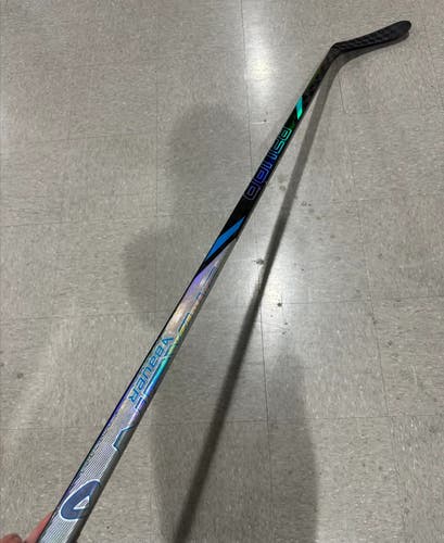 Senior Bauer Nexus Tracer Hockey Stick Right Handed P28 87 Flex (Used)