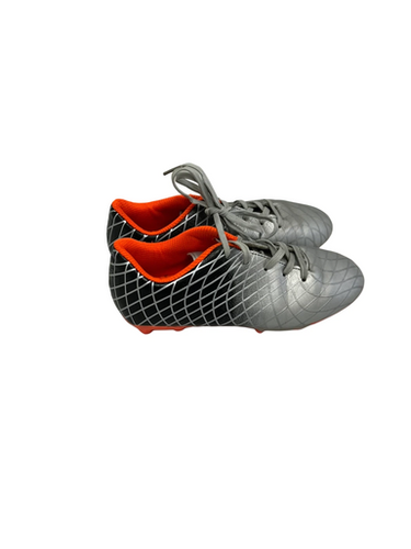 Used Silver/Orange Jr 3.5 Soccer Cleats 11692-S000146033