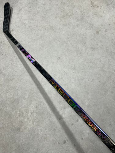 75 Flex P88 Senior CCM RibCor Trigger 9 Pro Right Hand Hockey Stick Pro Stock (New)