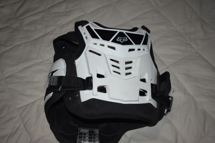 FOX Motocross Youth Proframe Raptor, Black/White, Great Condition!