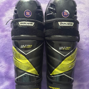 Intermediate Bauer Supreme Ultrasonic Shin Pads 13" (Used)