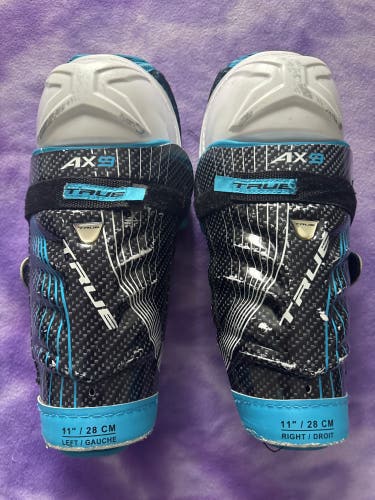 Junior True AX9 Shin Pads 11" (Used)