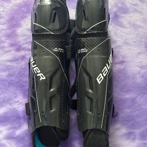 Intermediate Bauer Shin Pads 13" (Used)